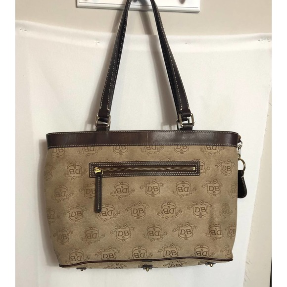 Dooney & Bourke VIntage Large East West Shoulder bag DL57C w/ coin purse - Picture 8 of 10